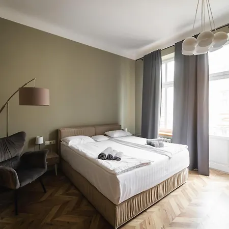 Apartments Justlvivit At The Rynok Square-3